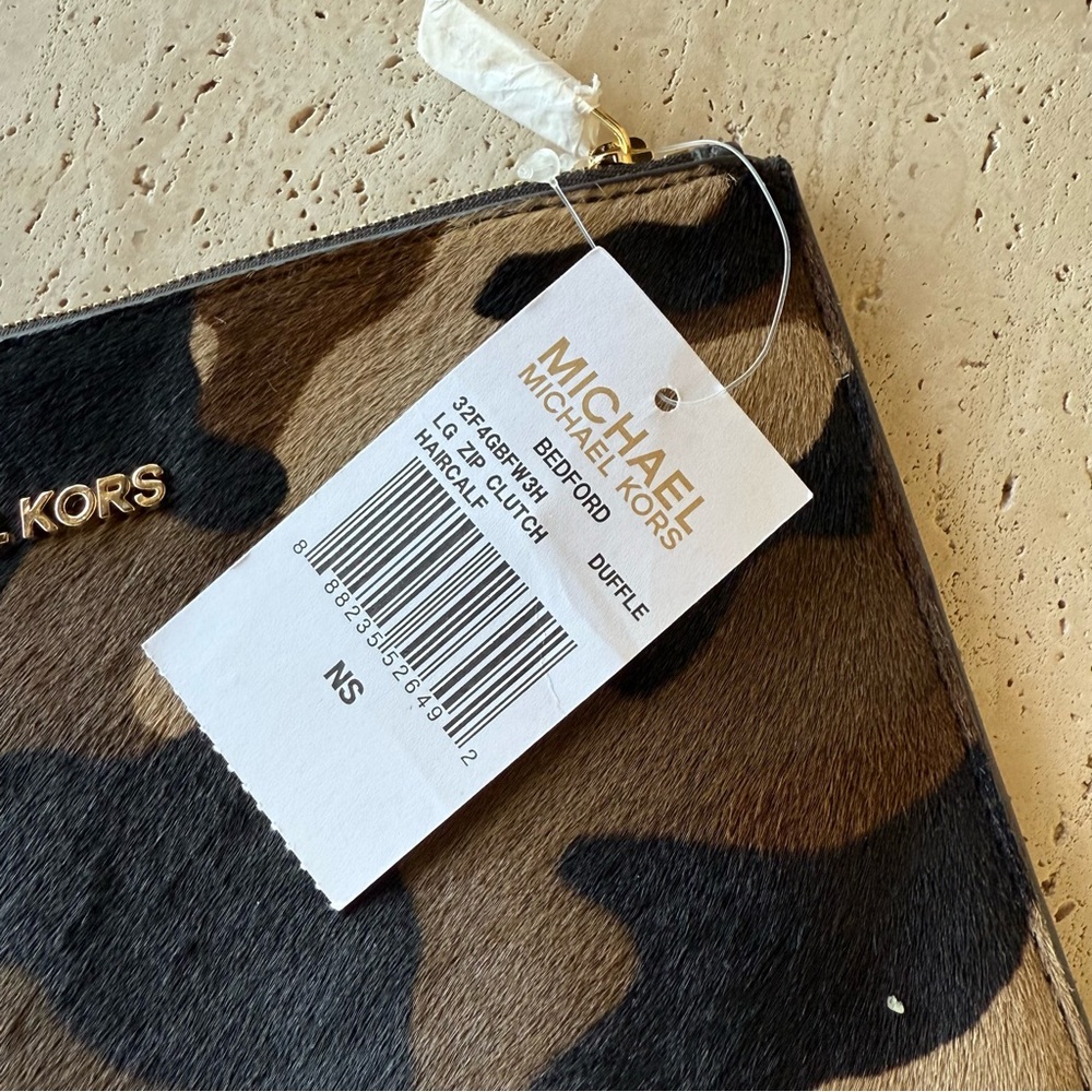 NWT Michael Kors Bedford large zip clutch wristlet calf hair Camouflage - Picture 3 of 6